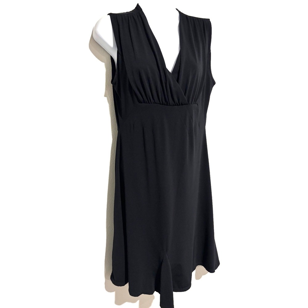 OLD NAVY Little Black Dress~M~Sleeveless V Nk Surplice Bust Flattering Versatile